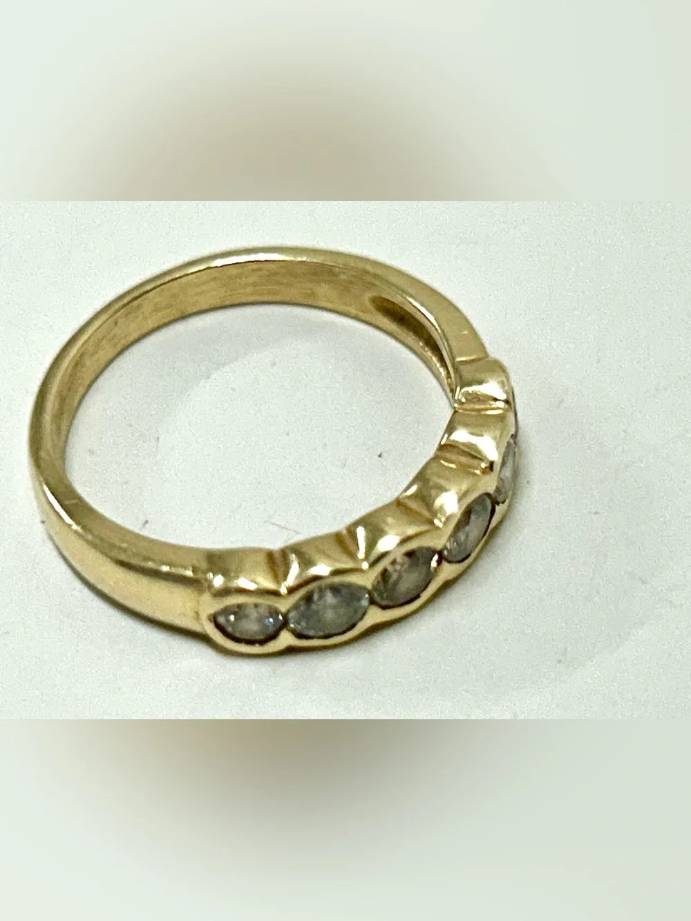 Vintage 14 Karat Gold 6 Bezel Set Diamond Ring